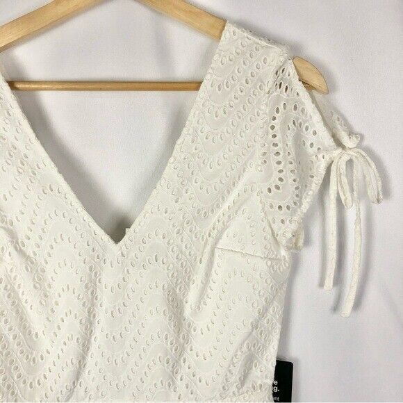 Express White Eyelet Lace Tie Short Sleeve Romper 4 - Picture 4 of 5